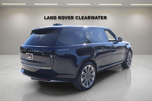Constellation Blue Ultra Metallic Gloss 2026 Land Rover Range Rover P530 SE 7 Seat