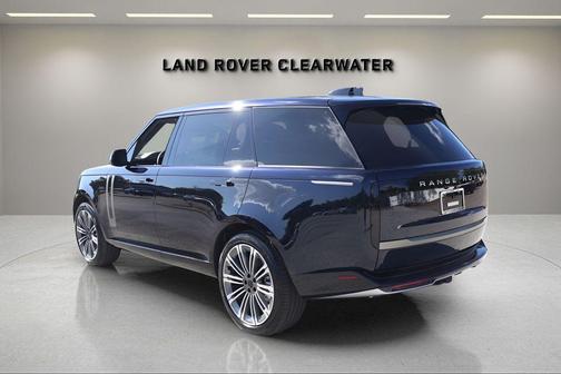 Constellation Blue Ultra Metallic Gloss 2026 Land Rover Range Rover P530 SE 7 Seat