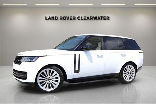 Fuji White 2026 Land Rover Range Rover P400 SE
