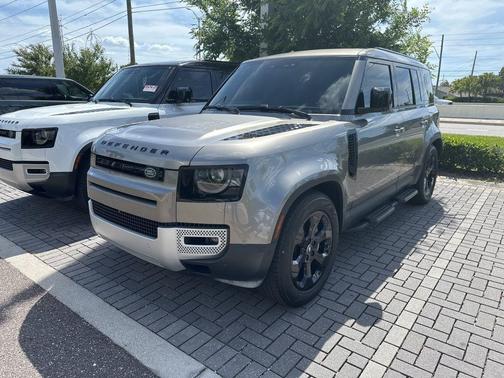 Silicon Silver 2025 Land Rover Defender P400 S