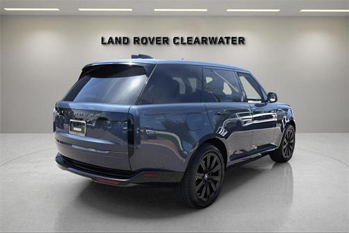 2025 Land Rover Range Rover P550e SE