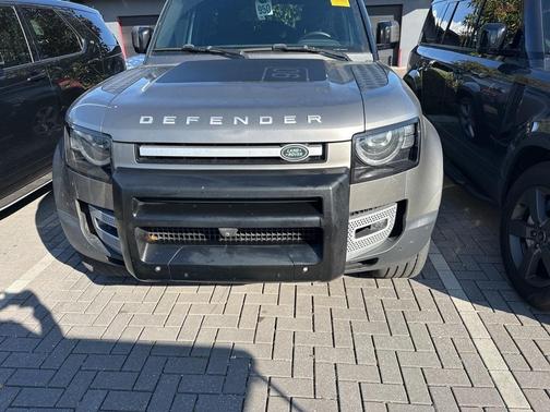 2023 Land Rover Defender 90 S