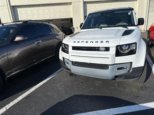 2024 Land Rover Defender P400 S