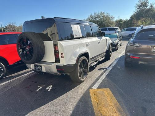 2024 Land Rover Defender P400 S