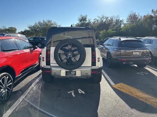 2024 Land Rover Defender P400 S