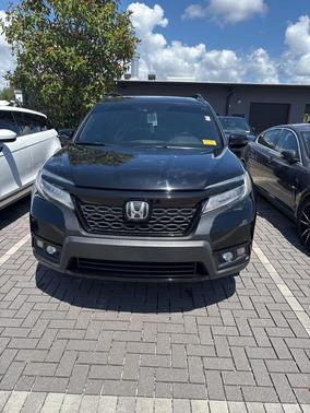 Crystal Black Pearl 2021 Honda Passport Elite