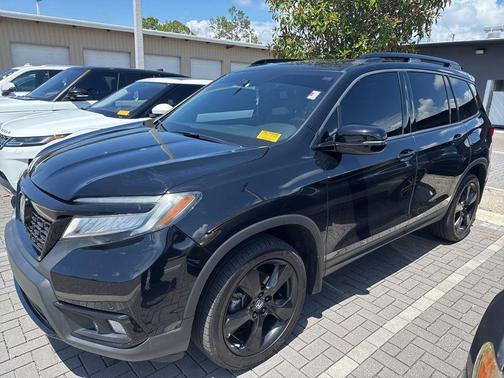 Crystal Black Pearl 2021 Honda Passport Elite