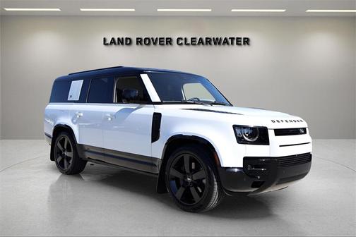 2024 Land Rover Defender P400 X-Dynamic SE