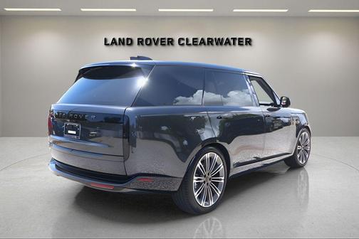 Carpathian Grey 2026 Land Rover Range Rover P400 SE 7 Seat