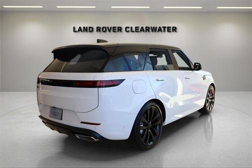 2026 Land Rover Range Rover Sport 5.0 Supercharged Dynamic