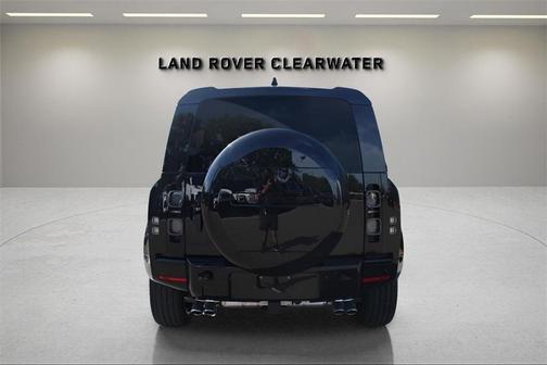 2025 Land Rover Defender P525 V8