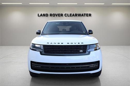2025 Land Rover Range Rover P530 SE