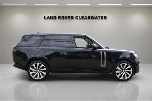 2025 Land Rover Range Rover P530 SE 7 Seat