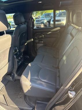 2023 Land Rover Defender 110 V8