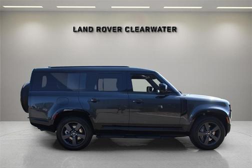 2025 Land Rover Defender P400 X-Dynamic SE