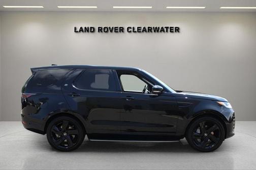 2025 Land Rover Discovery P300 Dynamic SE