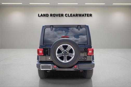Black Clearcoat 2019 Jeep Wrangler Unlimited Sahara