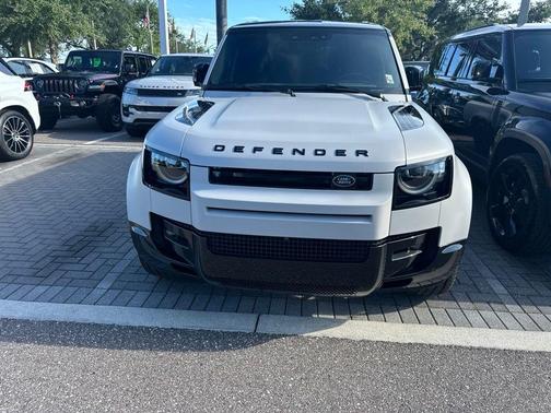 Borasco Grey 2026 Land Rover Defender 130 X-Dynamic SE