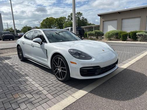 Carrara White Metallic 2022 Porsche Panamera Platinum Edition