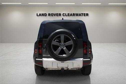 2025 Land Rover Defender P400 S