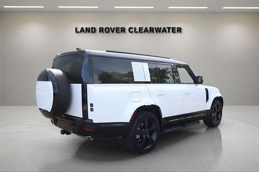 2026 Land Rover Defender P400 X-Dynamic SE