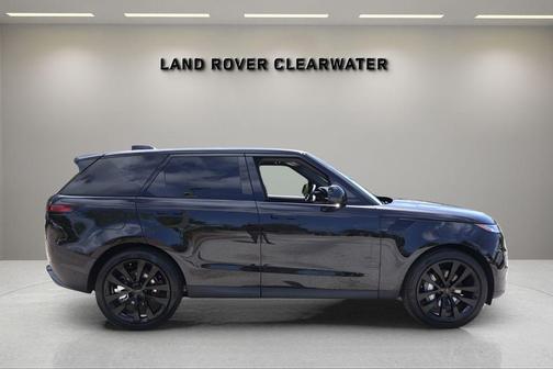 Santorini Black 2026 Land Rover Range Rover Sport SE
