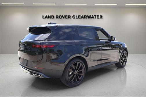 Santorini Black 2026 Land Rover Range Rover Sport SE