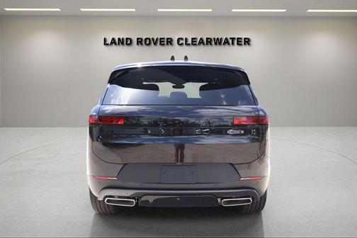 Santorini Black 2026 Land Rover Range Rover Sport SE