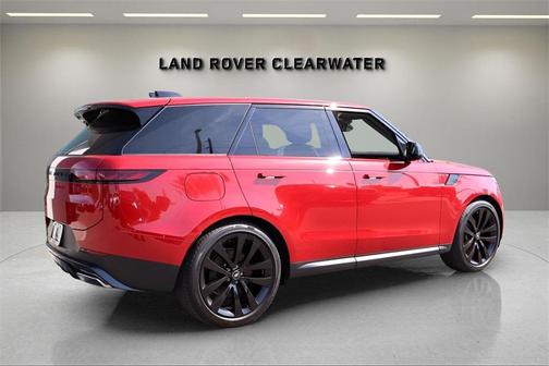 2025 Land Rover Range Rover Sport P360 SE