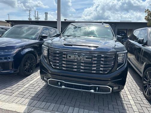 Onyx Black 2022 GMC Sierra 1500 Denali Ultimate