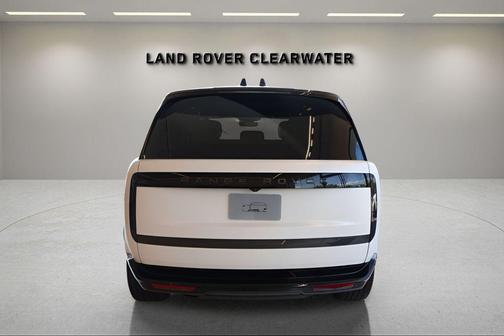 Icy White Satin Finish 2026 Land Rover Range Rover P530 SE