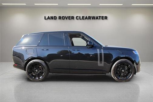 2025 Land Rover Range Rover P530 SE