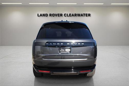 2025 Land Rover Range Rover P530 SE