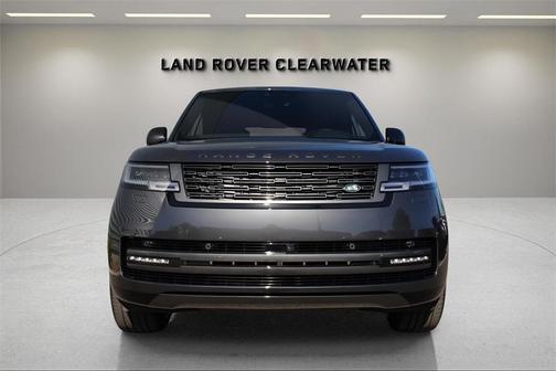 2025 Land Rover Range Rover P530 SE