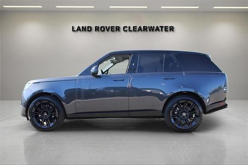 2025 Land Rover Range Rover P530 SE