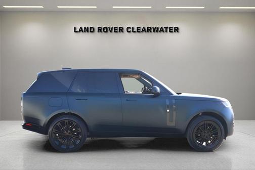 2026 Land Rover Range Rover P400 SE
