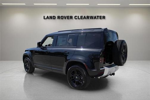 2025 Land Rover Defender P400 S