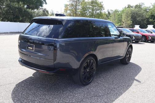 2025 Land Rover Range Rover P530 SE 7 Seat