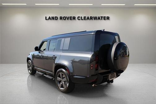 2025 Land Rover Defender P400 X-Dynamic SE