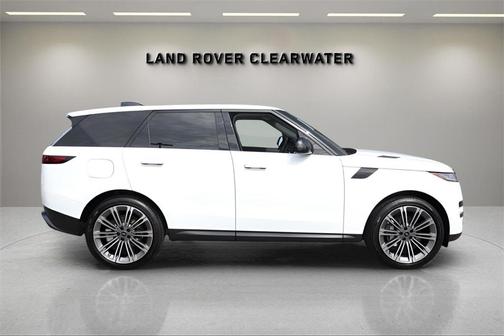2025 Land Rover Range Rover Sport P360 SE
