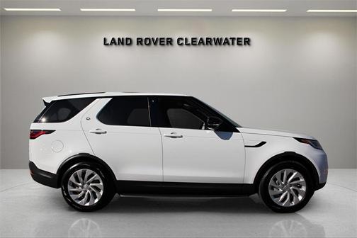 2025 Land Rover Discovery P300 S