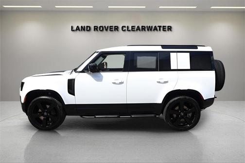 2025 Land Rover Defender P400 X-Dynamic SE