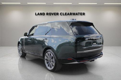Belgravia Green 2027 Land Rover Range Rover P400 SE 7 Seat