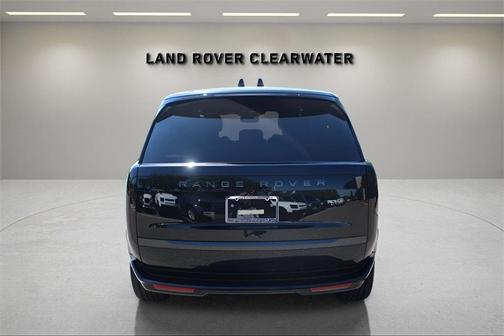 2025 Land Rover Range Rover P530 SE