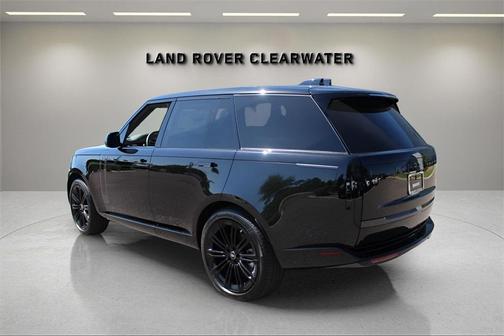 2025 Land Rover Range Rover P530 SE