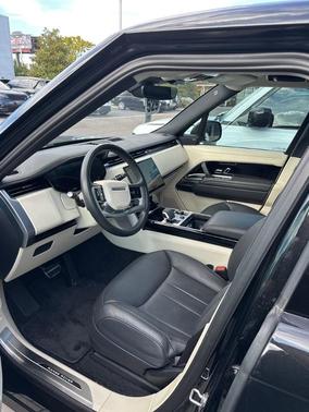 2023 Land Rover Range Rover P400 SE
