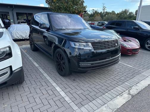 2023 Land Rover Range Rover P400 SE