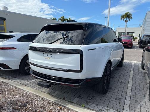 2024 Land Rover Range Rover P400 SE