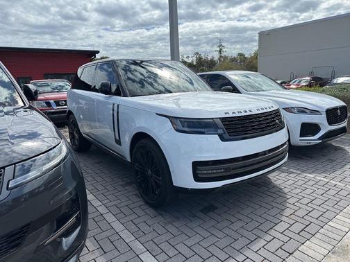 2024 Land Rover Range Rover P400 SE
