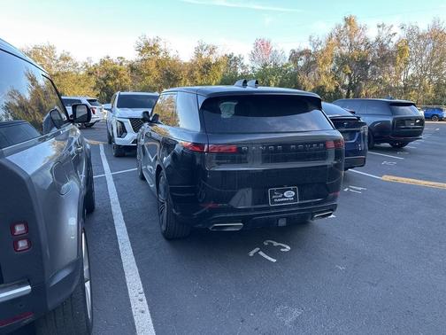 2025 Land Rover Range Rover Sport P460 Dynamic SE